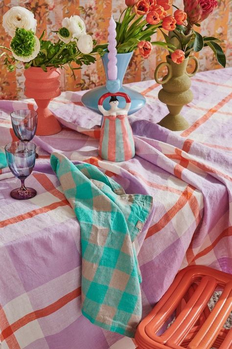 Colorful napkin set!