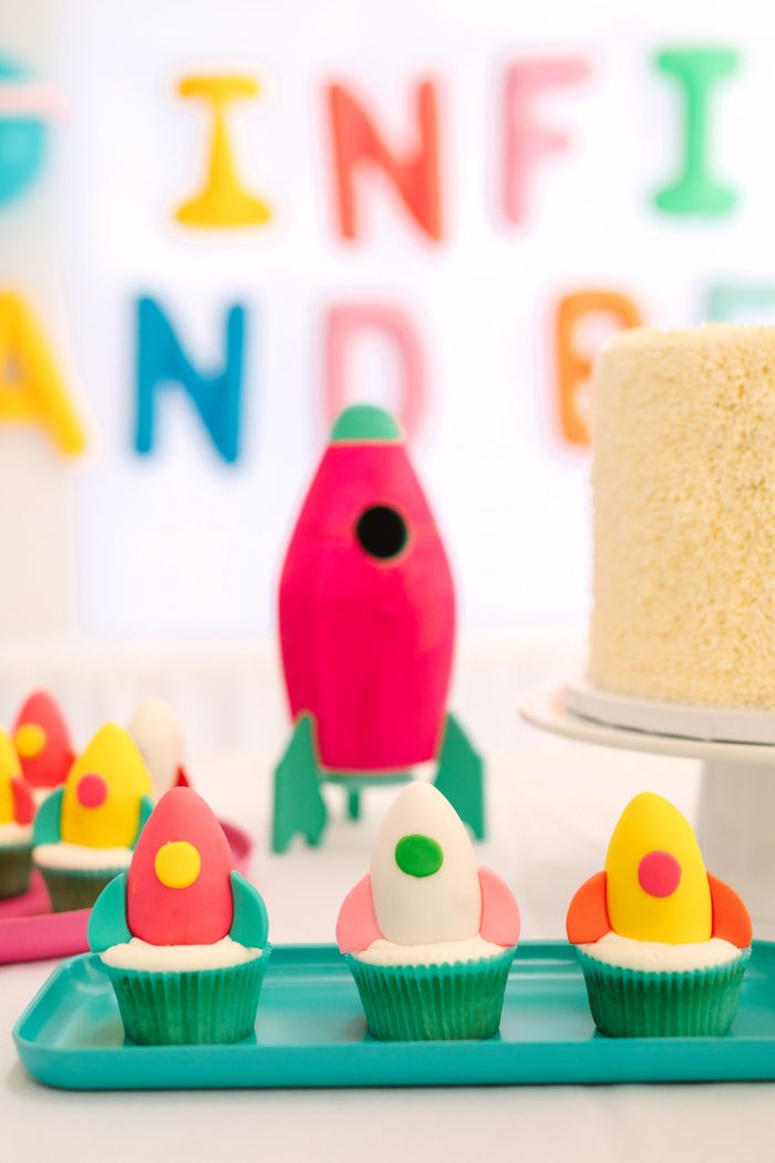 How To Make Rocket Ship Cupcakes