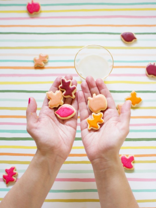 Let’s Eat! | Mini Colorful Leaf Cookies