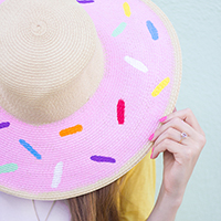 DIY-Donut-Floppy-Hat2thumb