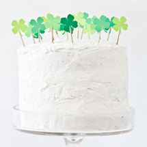 DIY Clover Patch Cake Topper