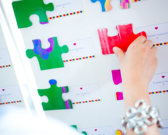 DIY Puzzle Wedding Guestbook