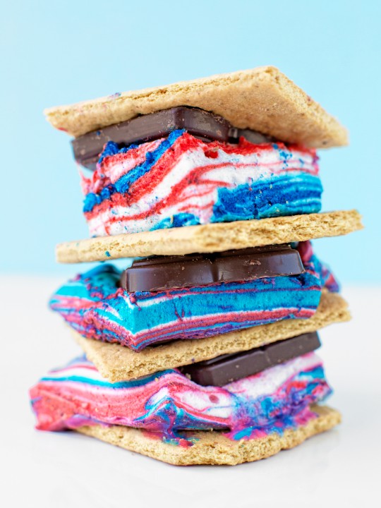 4th of July Dessert: Red, White & Blue Tie Dye S’mores