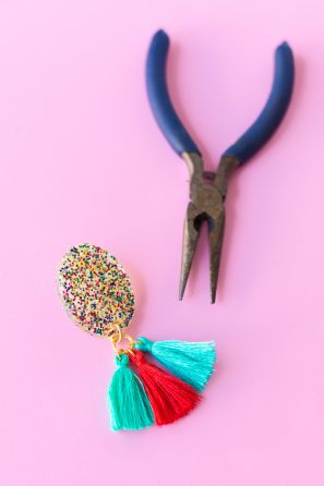 Glitter tassel and tools