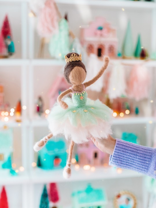 Needle Felted Doll Tutorial: DIY Sugar Plum Fairy Tree Topper