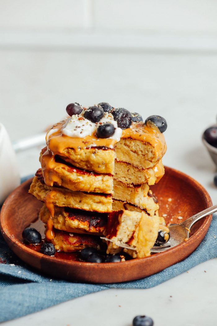 Five Ingredient Banana Pancakes