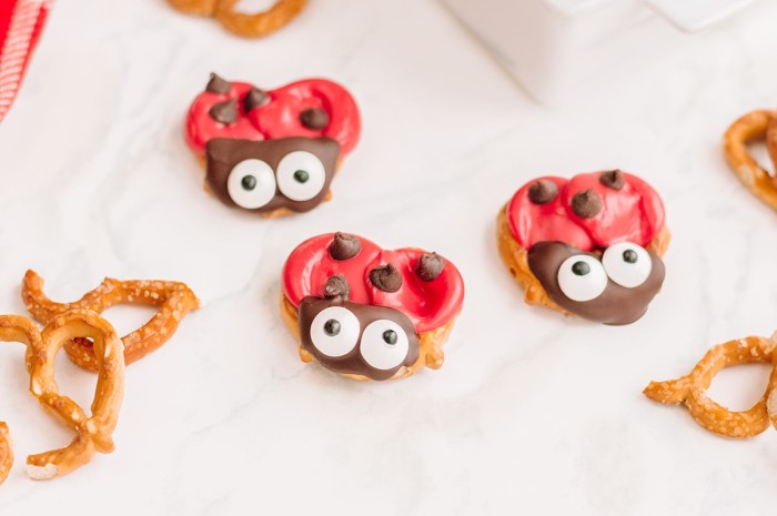 ladybug pretzels