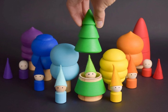 Montessori Rainbow Peg Dolls in Trees Toy Set