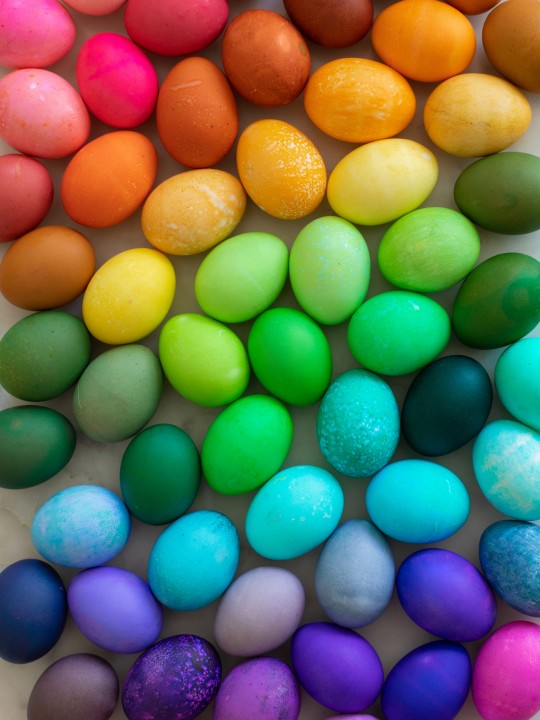 How To Dye Easter Eggs with Food Coloring